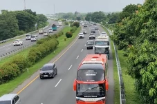Hampir 1 Juta Kendaraan...