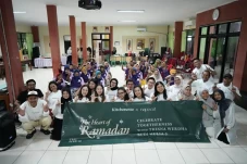 Berbagi Kebahagiaan...