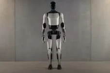 3 Miliar Robot Humanoid...