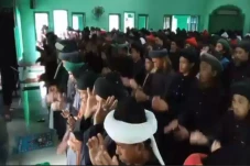 Daftar 7 Jemaah di Berbagai...