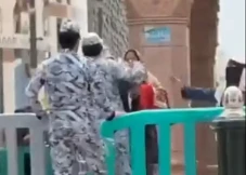 Wanita Tampar Askar...