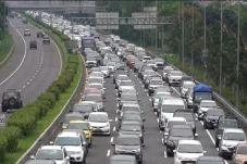 Kemacetan Parah di Tol...