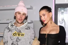 Hailey Baldwin Diduga...