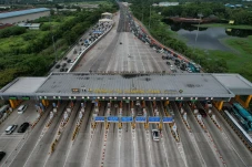 1,9 Juta Kendaraan Tinggalkan...