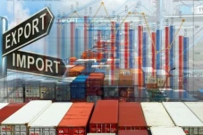 Ditampar Tarif Impor...