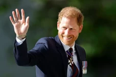 Pangeran Harry Tanggapi...
