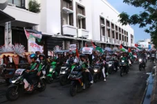 Rakyat Gaza Terus Dibantai,...