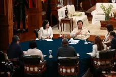 Prabowo Bertemu 7 Jurnalis,...
