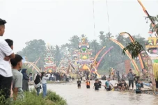 Festival Perahu Baganduang...