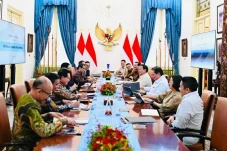 Prabowo Tugaskan Airlangga,...
