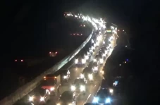 Tol Cipularang Arah...