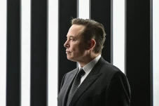 Elon Musk Peringatkan...