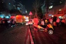 Hamas Tembakkan 10 Roket...