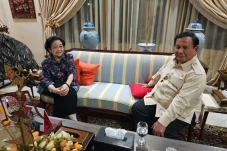 Prabowo Ajak Sejumlah...