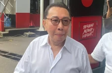 Selesai Diperiksa KPK,...