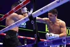 Dmitry Bivol Tolak Rp134,4...
