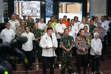 11 Orang Tewas oleh...