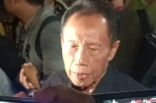 Sutiyoso Kenang Mendiang...