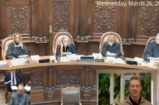 Kocak, Pria Ini Gunakan...