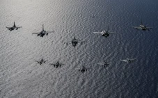 NATO Latihan Tempur...