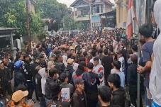 Tolak Eksekusi Lahan,...