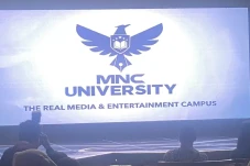Luncurkan Logo Baru,...