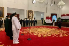 Presiden Prabowo Lantik...