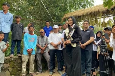 Tangis Haru Warga Padarincang:...