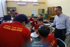 Tingkatkan Jumlah Mahasiswa...