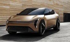 Kia EV4 Tantang Tesla...
