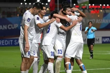 Drama 9 Pemain! Uzbekistan...