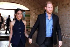 Pangeran Harry Klaim...