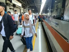 Libur Panjang Paskah,...