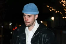 Justin Bieber Dikabarkan...