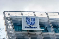 Unilever Indonesia Masuk...