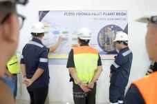 Logam Tanah Jarang Jadi...