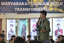 Kasus Siswa Diduga Keracunan...