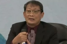 Guru Besar UNS Jadi...