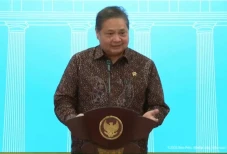 Airlangga Laporkan Perkembangan...