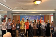 Anggota Komisi IX DPR...