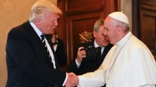 Trump Ingin Jadi Paus...