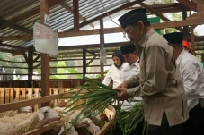 Entaskan Kemiskinan,...