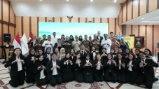 55 Perawat Profesional...