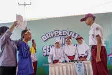 BRI Peduli Ini Sekolahku,...