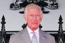 Raja Charles III Curhat...