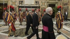 Macron Ingin Pengaruhi...