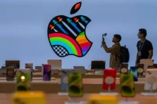 Tim Cook Beberkan Risiko...