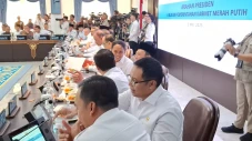Hasan Nasbi Ikut Sidang...