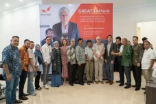 Greg Poulgrain: Ketidakpuasan...