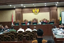 Kubu Tom Lembong Minta...